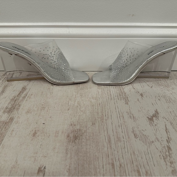 Jeffrey Campbell Bling Slide Size 8 - Picture 5 of 7